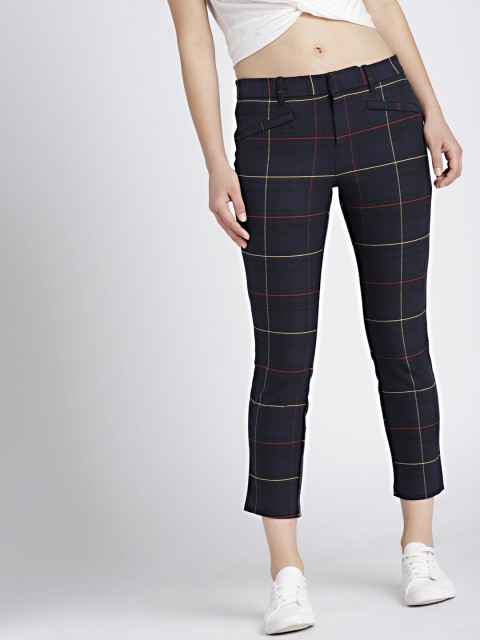 

GAP Women Navy & Yellow Skinny Fit Checked Regular Cropped Trousers, Navy blue