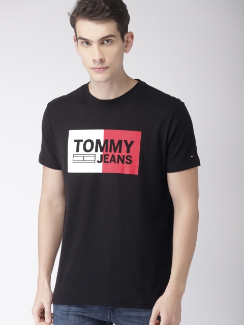 

Tommy Hilfiger Men Black Printed Round Neck T-shirt