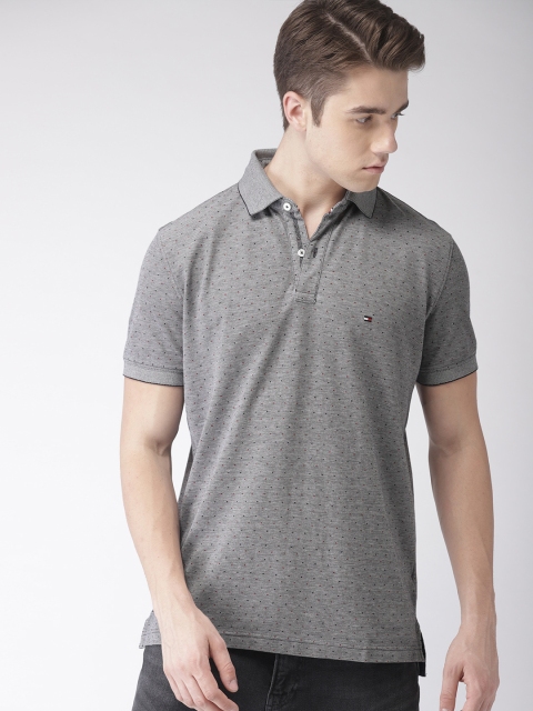 

Tommy Hilfiger Men Grey Printed Round Neck T-shirt