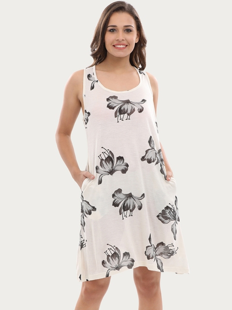 

Clovia WhitePrinted Nightdress NS0644A18XL, White