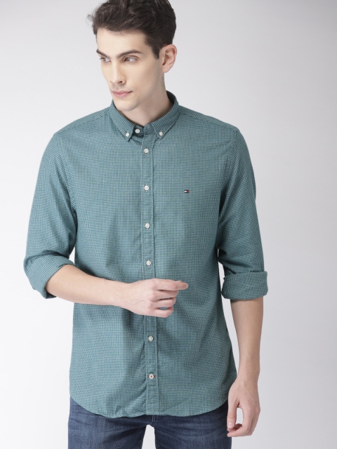 

Tommy Hilfiger Men Green & Blue Regular Fit Checked Casual Shirt