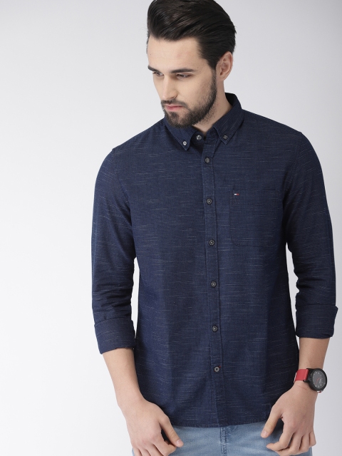 

Tommy Hilfiger Men Navy Blue Slim Fit Striped Casual Shirt
