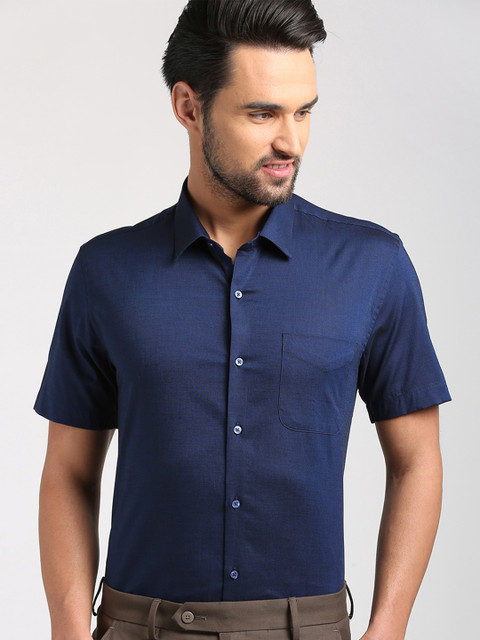 

Peter England Men Blue Solid Slim Fit Casual Shirt