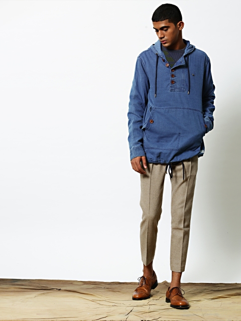 

Mr Bowerbird Men Blue Solid Hooded Traveller's Anorak Sweatshirt