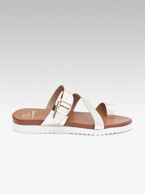 

Carlton London Women Gold-Toned Solid One Toe Flats