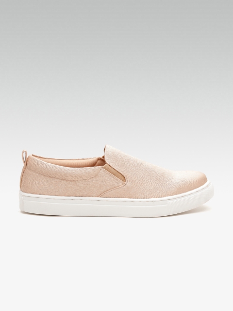 

Carlton London Women Peach-Coloured & Gold-Toned Shimmer Textured Slip-On Sneakers