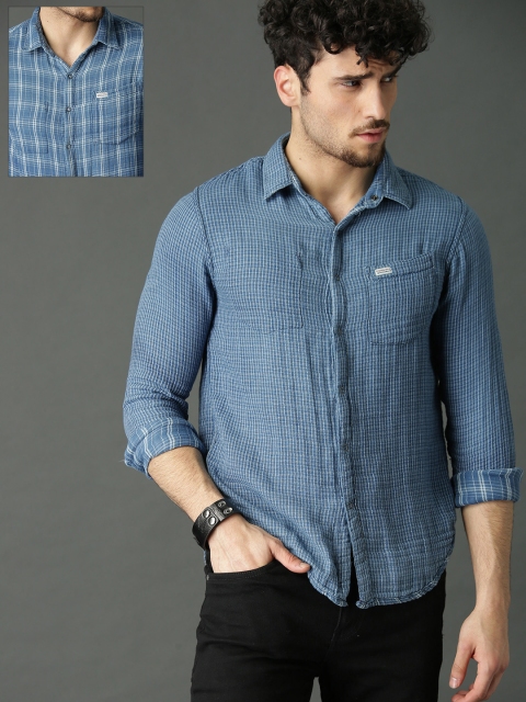 

Roadster Men Blue Regular Fit Checked Reversible Casual Shirt