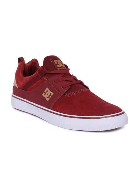 

DC Men Maroon Heathrow Suede Sneakers
