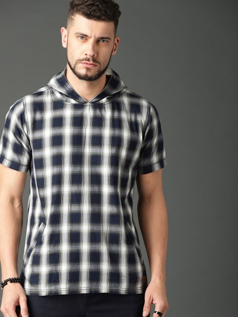 

Roadster Men Navy Blue White Checked Hooded Pure Cotton T-shirt