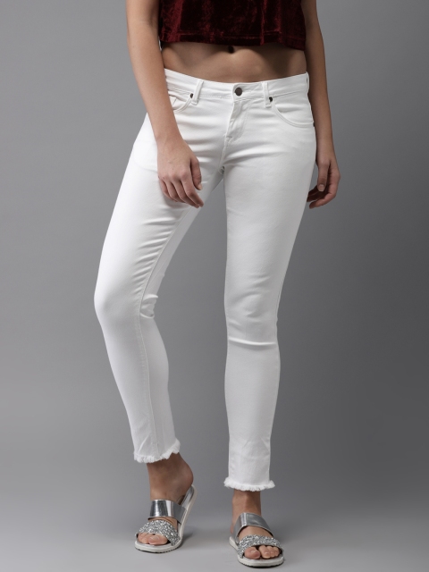

HERE&NOW Women White Skinny Fit Mid-Rise Clean Look Stretchable Cropped Jeans