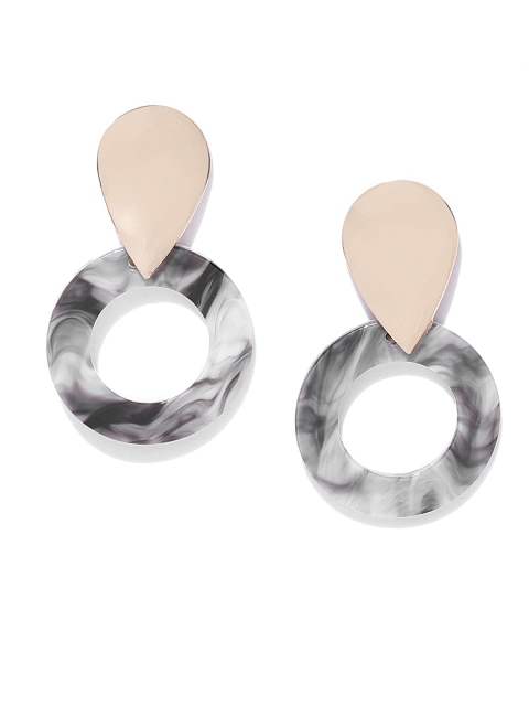 

OOMPH Gold-Toned & Grey Handcrafted Geometric Drop Earrings