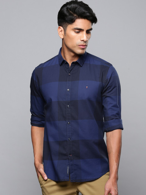

Louis Philippe Sport Men Blue Slim Fit Checked Casual Shirt