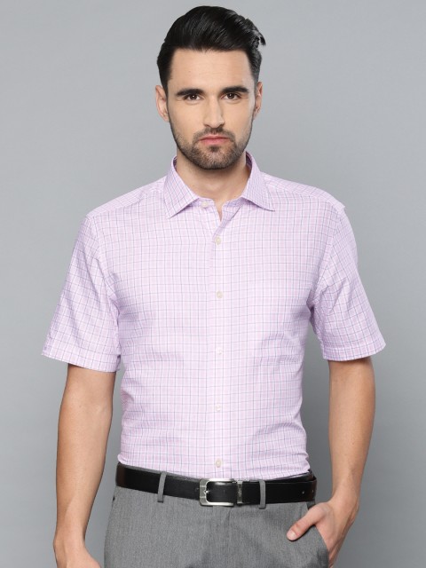 

Louis Philippe Men White & Pink Regular Fit Checked Formal Shirt