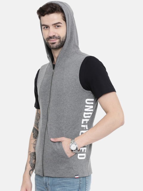 

SPYKAR Men Grey Solid Hooded Sweatshirt