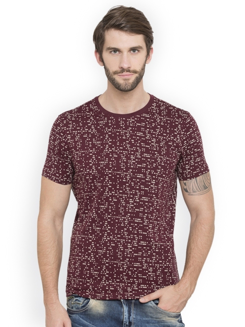 

SPYKAR Men Maroon Printed Round Neck Pure Cotton T-shirt