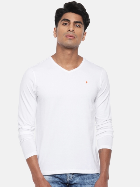 

SPYKAR Men White Solid V-Neck Slim Fit T-shirt