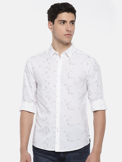 

SPYKAR Men White Slim Fit Printed Casual Shirt