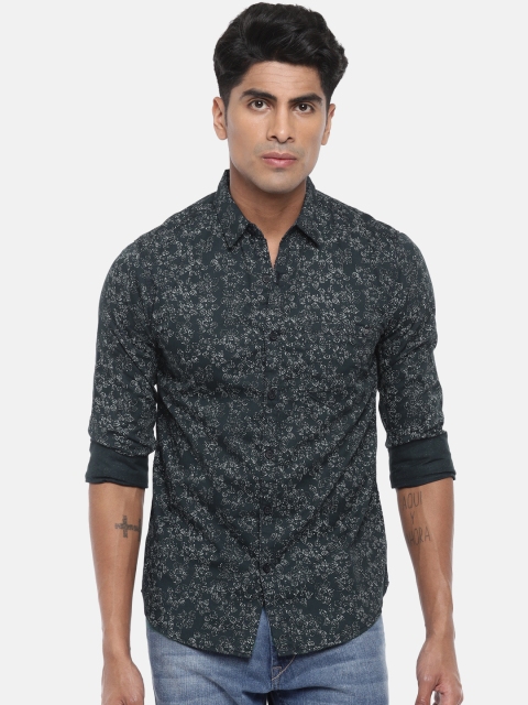 

SPYKAR Men Navy Blue & White Slim Fit Printed Casual Shirt