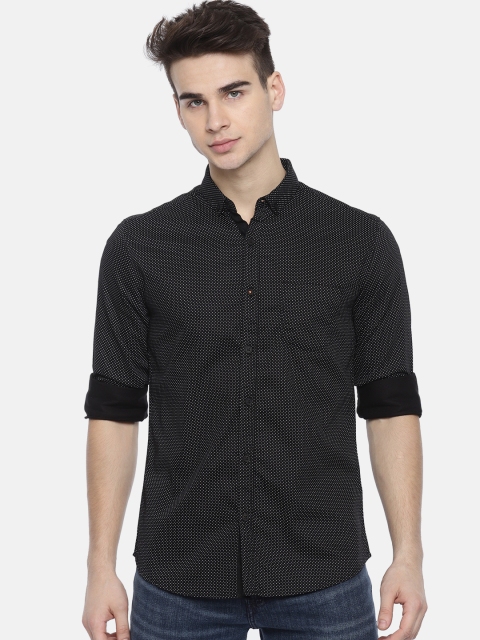 

SPYKAR Men Black Slim Fit Printed Casual Shirt