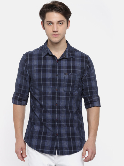 

SPYKAR Men Navy Blue Regular Fit Checked Casual Shirt