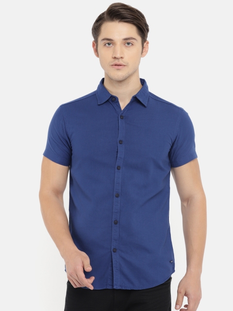 

SPYKAR Men Blue Slim Fit Solid Casual Shirt