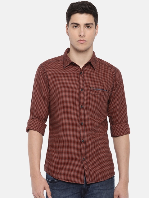 

SPYKAR Men Rust Red & Black Slim Fit Checked Casual Shirt