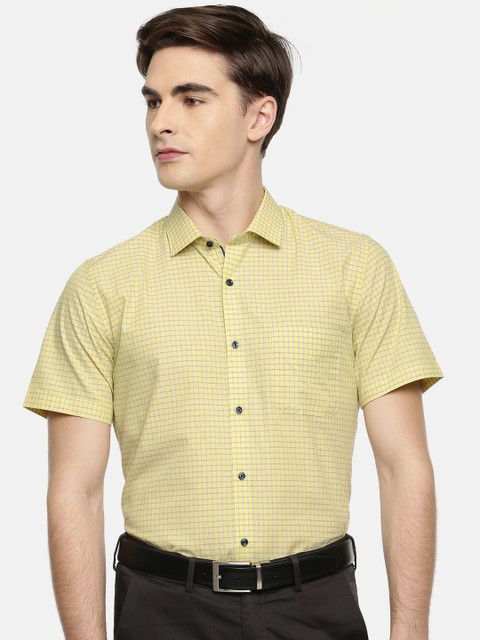 

Peter England Men Yellow Slim Fit Checked Formal Shirt