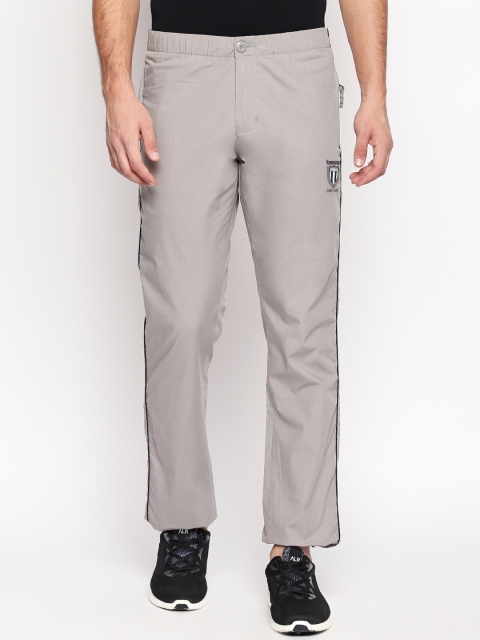 

beevee Men Grey Solid Straight-Fit Trackpant