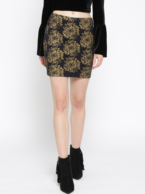 

Rider Republic Women Black & Golden Printed Pencil Skirt