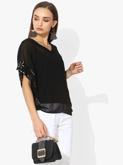 

Riot Jeans Black Solid Blouse