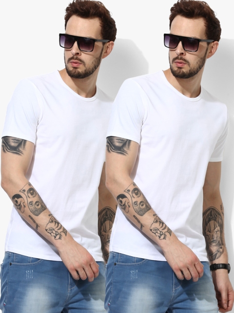 

Calvin Klein Underwear Men Pack of 2 White Solid Round Neck T-Shirts