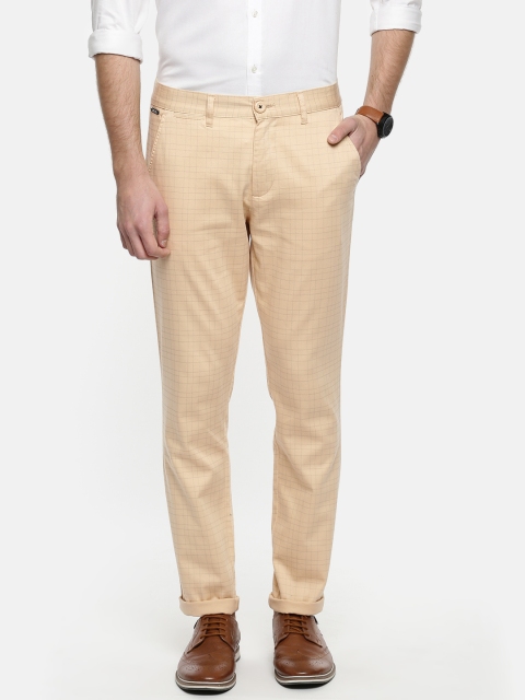 

The Indian Garage Co Men Cream-Coloured Checked Trousers