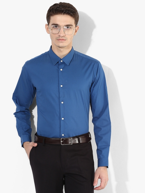 

Blue Solid Slim Fit Formal Shirt