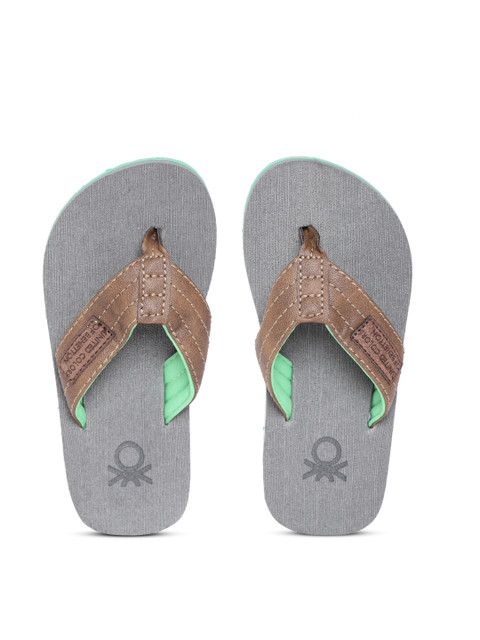 

United Colors of Benetton Boys Brown & Grey Solid Thong Flip-Flops