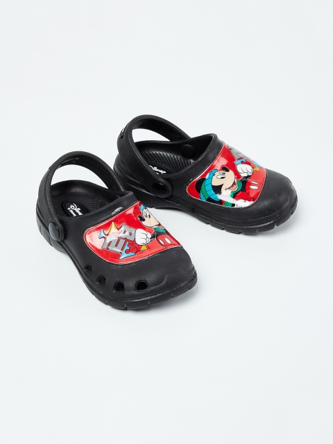 

Fame Forever by Lifestyle Boys Black Printed Clogs