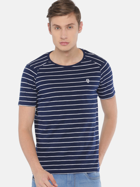 

SPYKAR Men Navy Blue Striped Round Neck T-shirt