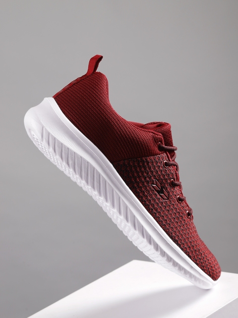 

Crew STREET Men Burgundy Running Shoes