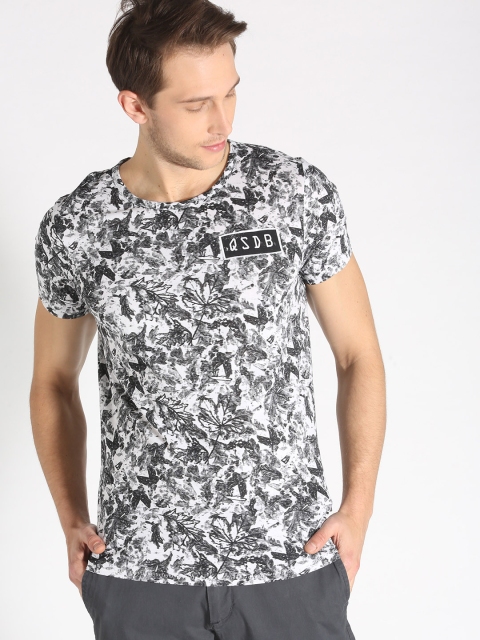 

s.Oliver Men White Printed Round Neck T-shirt