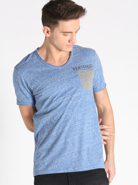 

s.Oliver Men Blue Solid V-Neck T-shirt