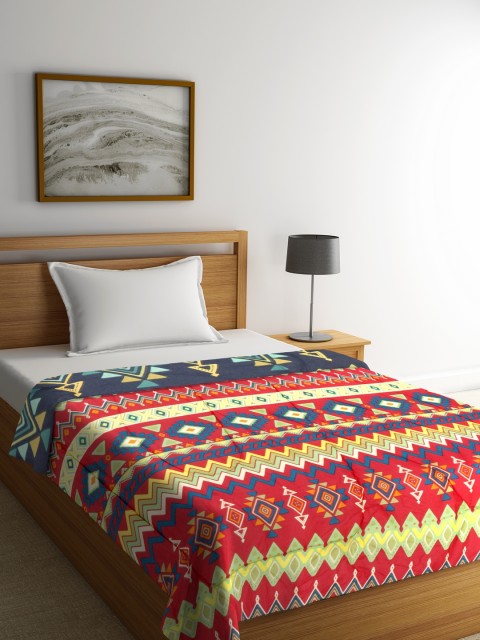 

CORE Designed by SPACES Red & Blue Ethnic Motifs 150 GSM Single Bed Bed Reversible Quilt