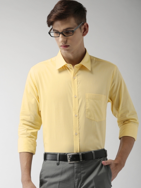 

Park Avenue Men Yellow Slim Fit Solid Formal Shirt