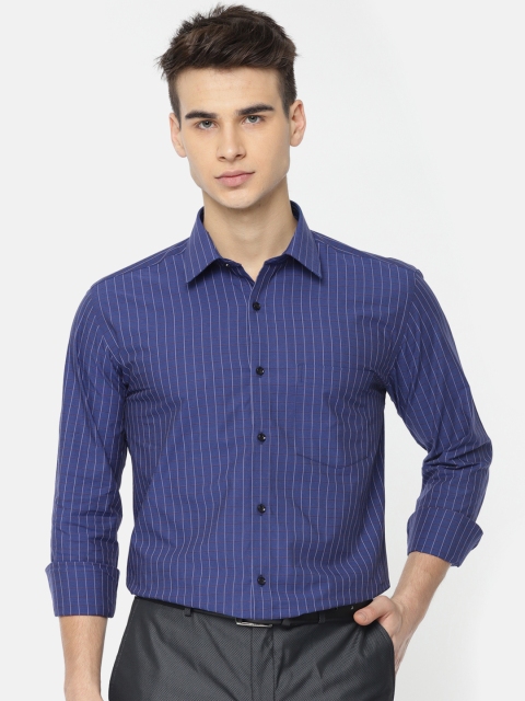 

Park Avenue Men Blue Slim Fit Checked Formal Shirt