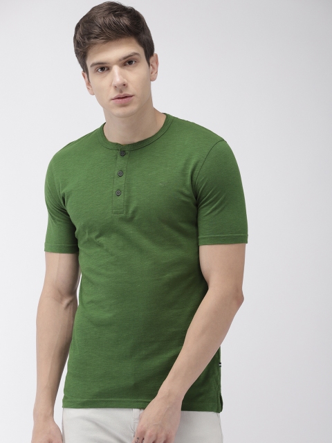 

Park Avenue Men Green Solid Henley Neck Pure Cotton T-shirt