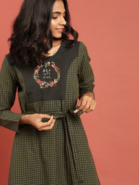 

Taavi Women Green Checked A-Line Sustainable Dress