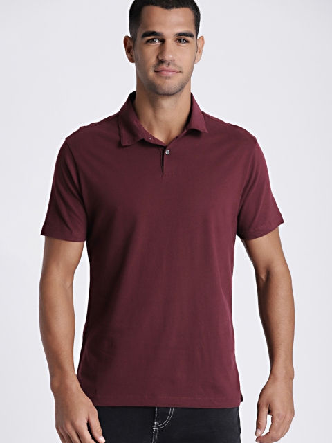 

GAP Men Maroon Solid Polo Collar T-shirt