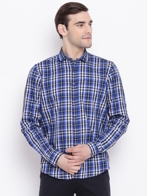 

Blackberrys Men Blue & White Slim Fit Checked Casual Shirt