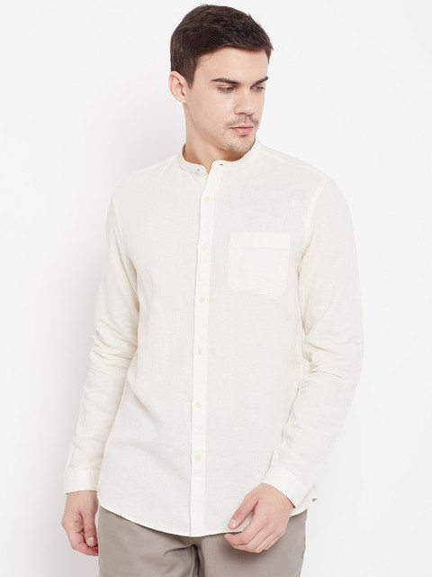 

Blackberrys Men Off-White Slim Fit Solid Casual Shirt