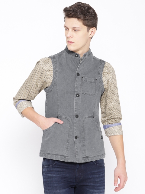 

Blackberrys Men Grey Solid Sleeveless Denim Jacket, Charcoal