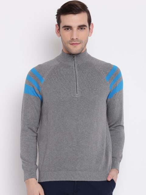 

Blackberrys Men Grey Solid Pullover