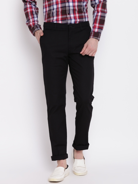 

Blackberrys Men Black Tapered Fit Self Design Chinos